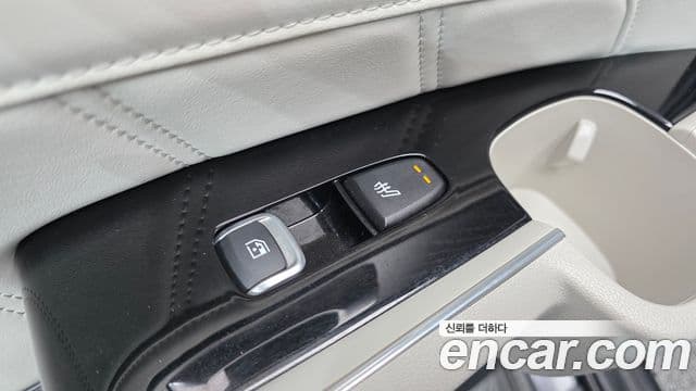 Kia Sorento 2023 — Şəkil 18/20