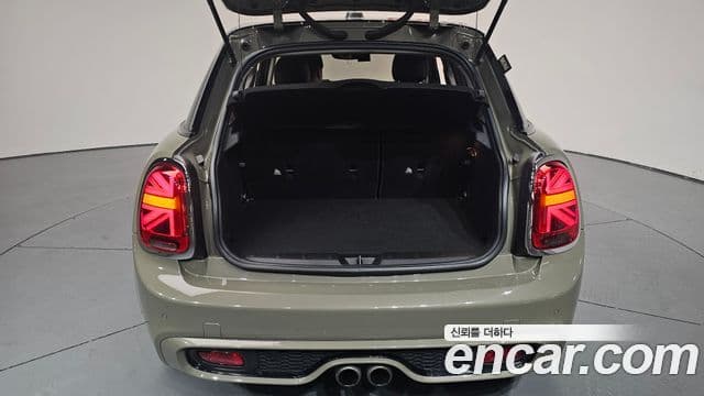 Mini Cooper S 2018 — Фото 20/20