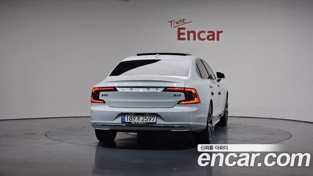 Volvo S90 2022 — Şəkil 4/20