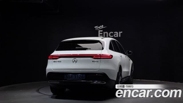 Mercedes-Benz EQC 2020 — Photo 7/20