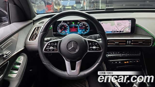 Mercedes-Benz EQC 2020 — Photo 2/20