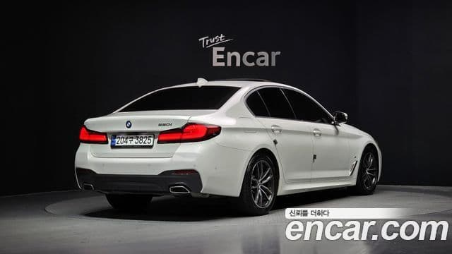 BMW 5 Series 2023 — Şəkil 2/20