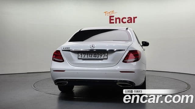 Mercedes-Benz E-Class 2020 — Şəkil 4/20