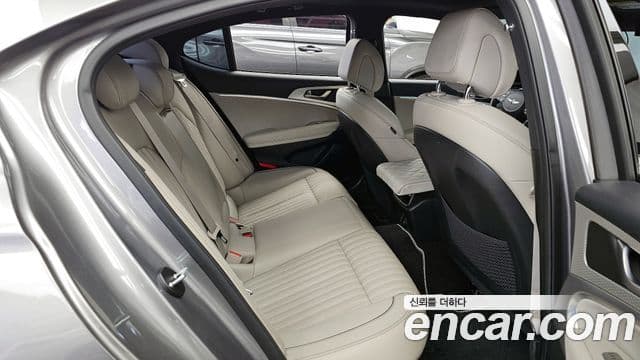 Genesis G70 2021 — Şəkil 12/20