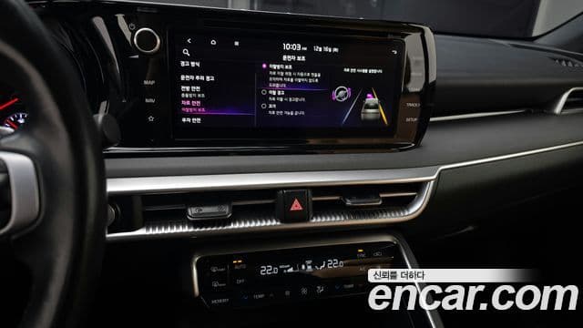 Kia K5 2022 — ფოტო 16/20