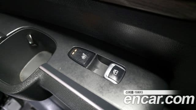 Kia Sorento 2022 — ფოტო 18/20