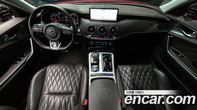 Kia Stinger 2020 — ფოტო 7/20