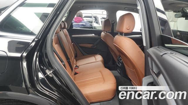 Audi Q5 2021 — ფოტო 12/20