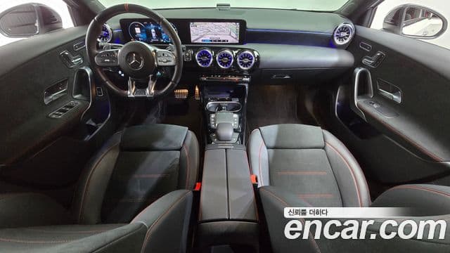 Mercedes-Benz A-Class 2023 — ფოტო 7/20