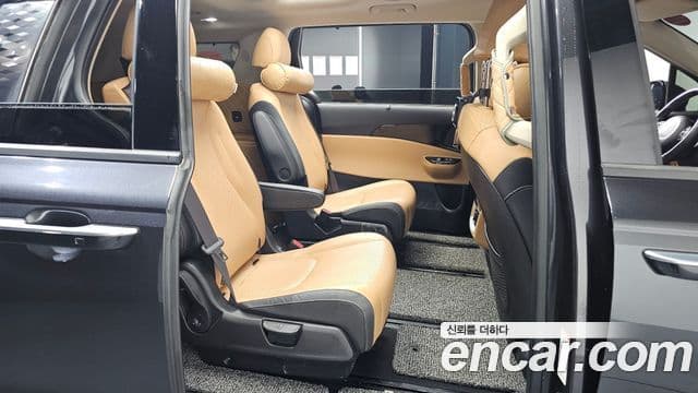 Kia Carnival 2022 — Şəkil 12/20