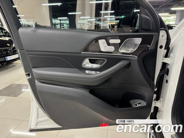 Mercedes-Benz GLE-Class 2021 — Şəkil 10/17