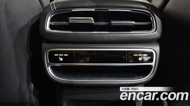 Genesis GV80 2020 — ფოტო 19/20