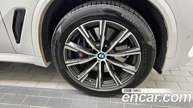 BMW X5 2020 — ფოტო 5/20