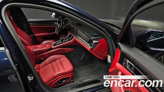 Porsche Panamera 2023 — Photo 17/20