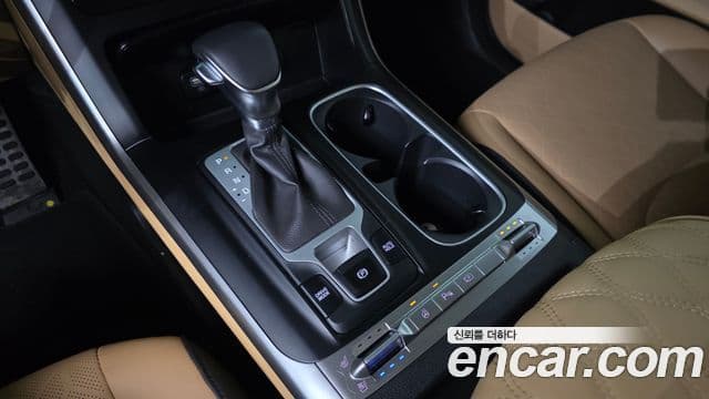 Kia Carnival 2022 — Şəkil 9/20