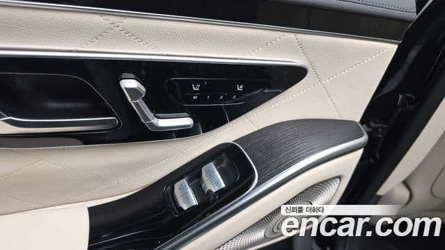 Mercedes-Benz S-Class 2022 — ფოტო 18/20