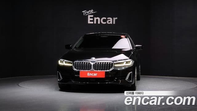 BMW 5 Series 2022 — Şəkil 3/20