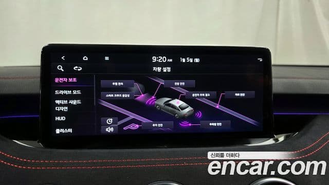 Kia Stinger 2022 — ფოტო 16/20