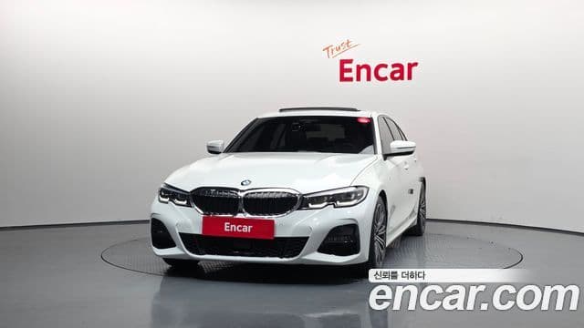 BMW 3 Series 2021 — ფოტო 2/20
