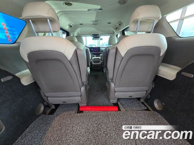 Kia Carnival 2021 — Şəkil 9/20