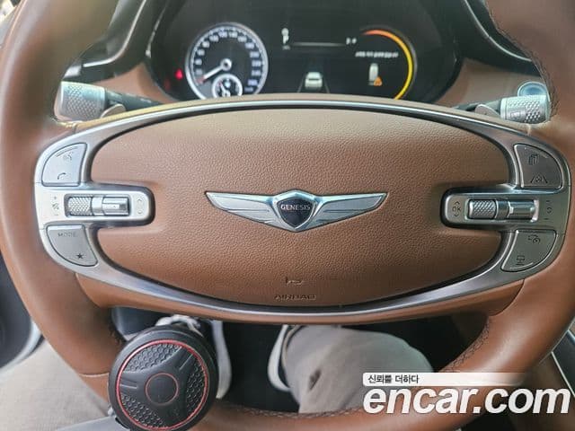 Genesis GV70 2021 — Photo 19/20