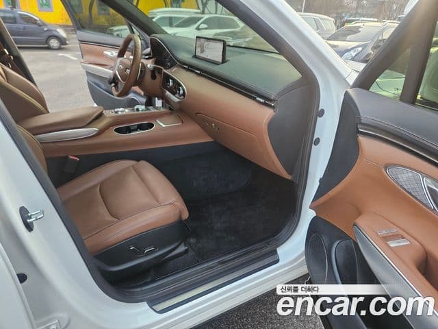 Genesis GV70 2021 — Photo 12/20
