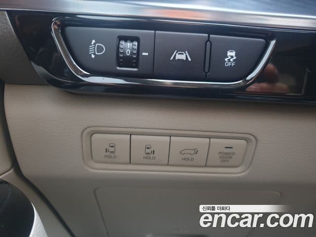 Kia Carnival 2023 — Фото 12/20