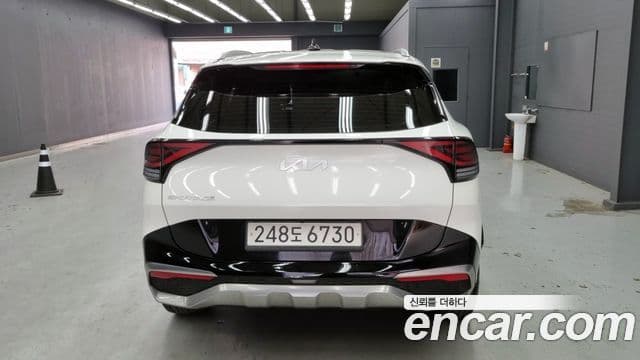 Kia Sportage 2022 — ფოტო 4/18