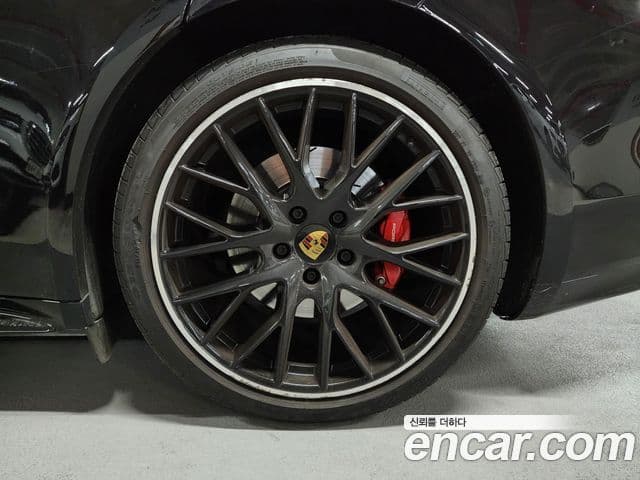 Porsche Panamera 2020 — Photo 7/20