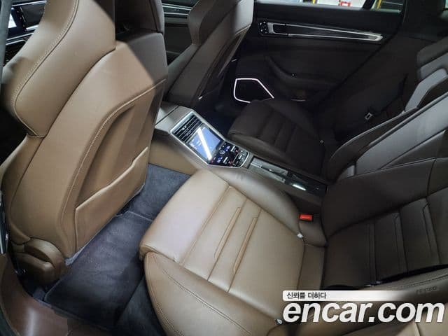 Porsche Panamera 2020 — Photo 10/20