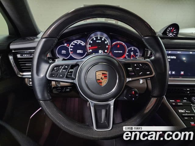 Porsche Panamera 2020 — Photo 8/20