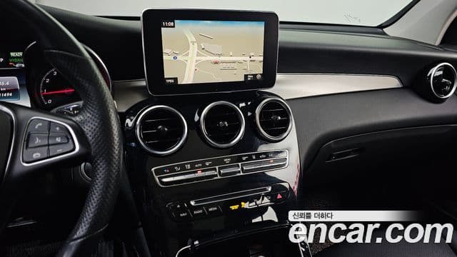 Mercedes-Benz GLC-Class 2019 — ფოტო 14/20