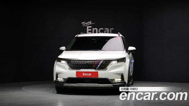 Kia Carnival 2021 — ფოტო 3/20