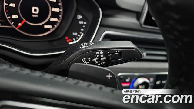 Audi A4 2019 — ფოტო 19/20