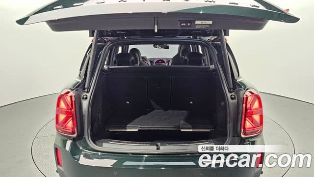 Mini Cooper S Countryman 2020 — фото 20 из 20