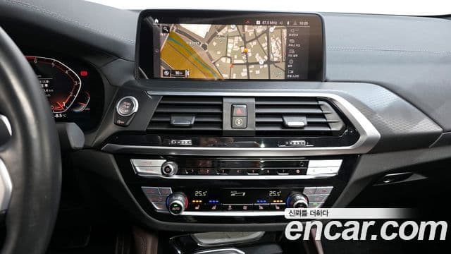 BMW X4 2021 — Şəkil 14/20