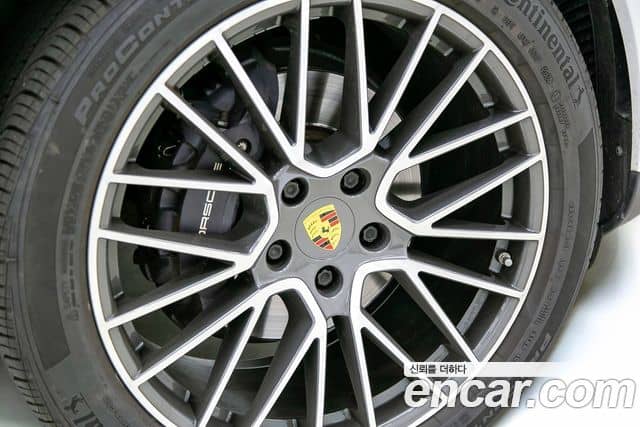 Porsche Cayenne, 2020