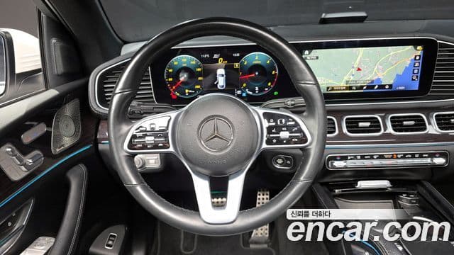 Mercedes-Benz GLE-Class 2022 — ფოტო 13/20