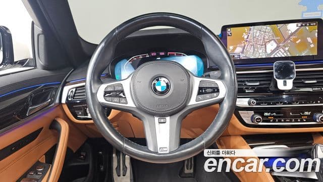 BMW 5 Series 2021 — Şəkil 12/20