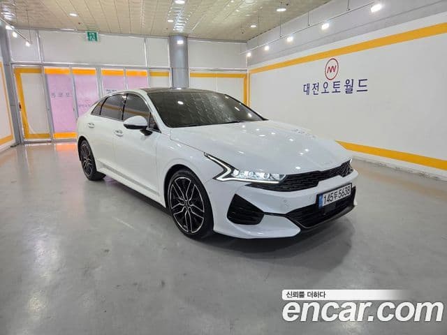Kia K5 2023 — ფოტო 2/20