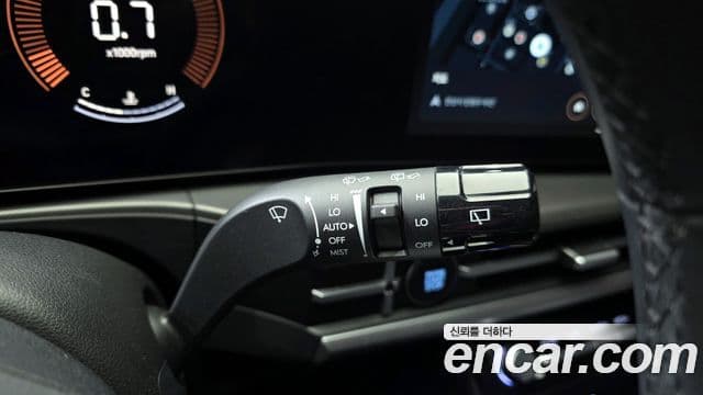 Hyundai Santa Fe 2024 — фото 16 из 20