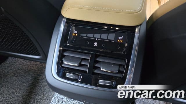 Volvo V60 Cross Country 2021 — Şəkil 13/20