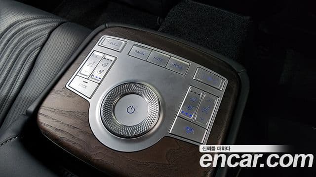 Genesis Electrified G80 2020 — ფოტო 19/20