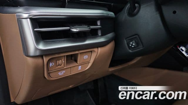 Hyundai Grandeur 2023 — ფოტო 18/20