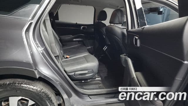 Kia Sorento 2021 — Фото 12/20