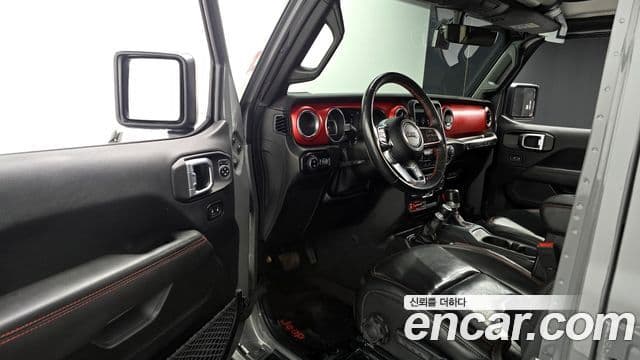 Jeep Wrangler 2021 — ფოტო 11/20