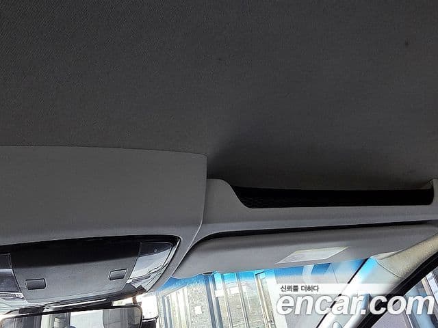 Hyundai Staria 2021 — Photo 14/20