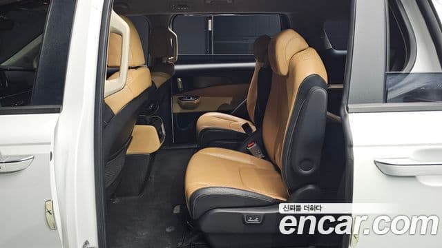 Kia Carnival 2021 — Şəkil 12/20