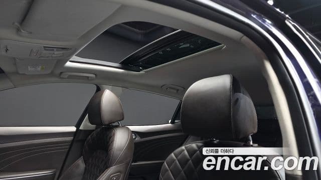 Kia Stinger 2020 — ფოტო 17/20