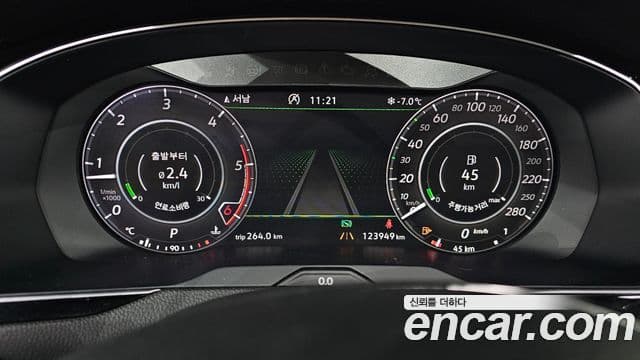 Volkswagen Arteon 2019 — ფოტო 8/20